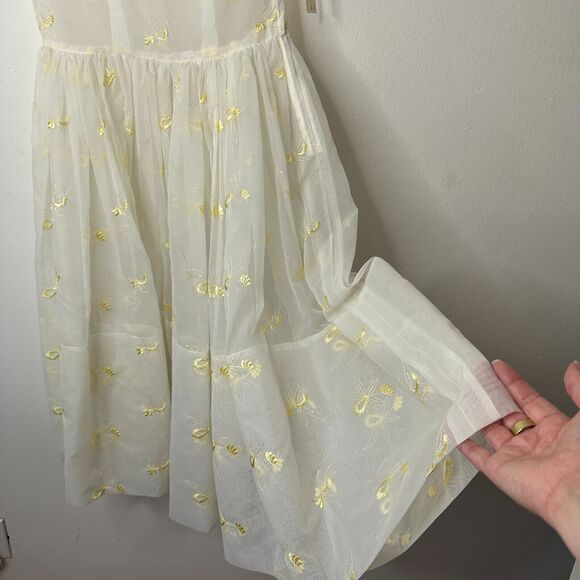 VINTAGE Sheer 50s Pale Lemon Yellow Floral Design Embroidered Sleeveless Dress - Picture 3 of 13